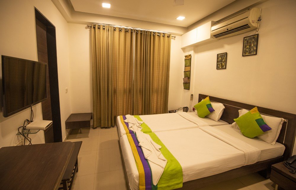 Triple Bed Room